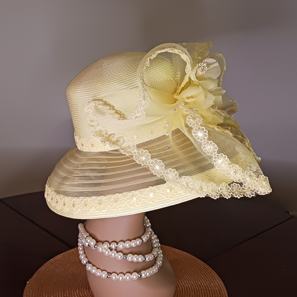 Womens Hat - Picture 3 of 4